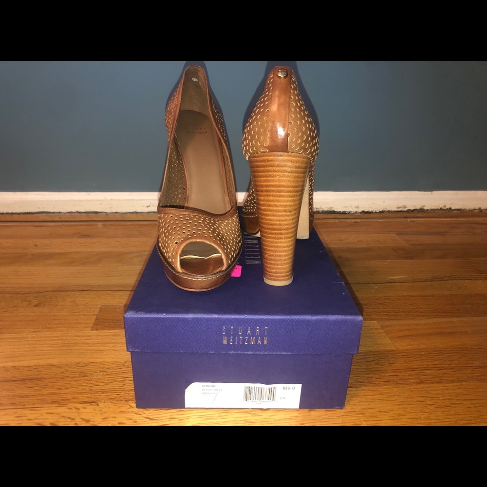 STUART WEITZMAN BROWN PUMPS